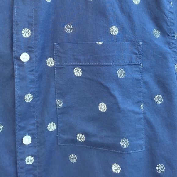 H&M - Dotted Short Sleeve Button Down Shirt - Picture 8 of 16